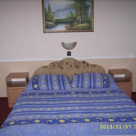 Fonix Rezidencia Papa *