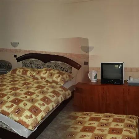 Fonix Rezidencia Papa 宾馆 Pápa