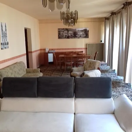 Fonix Rezidencia Papa Pápa