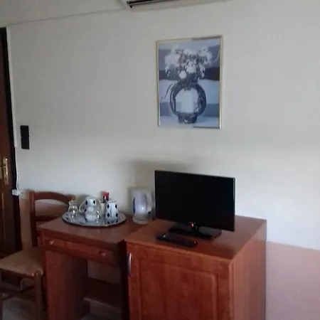 Fonix Rezidencia Papa *